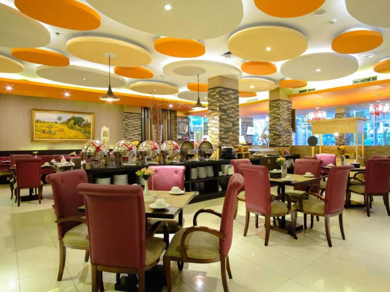 Sapphire Sky Hotel & Conference Serpong Exterior photo