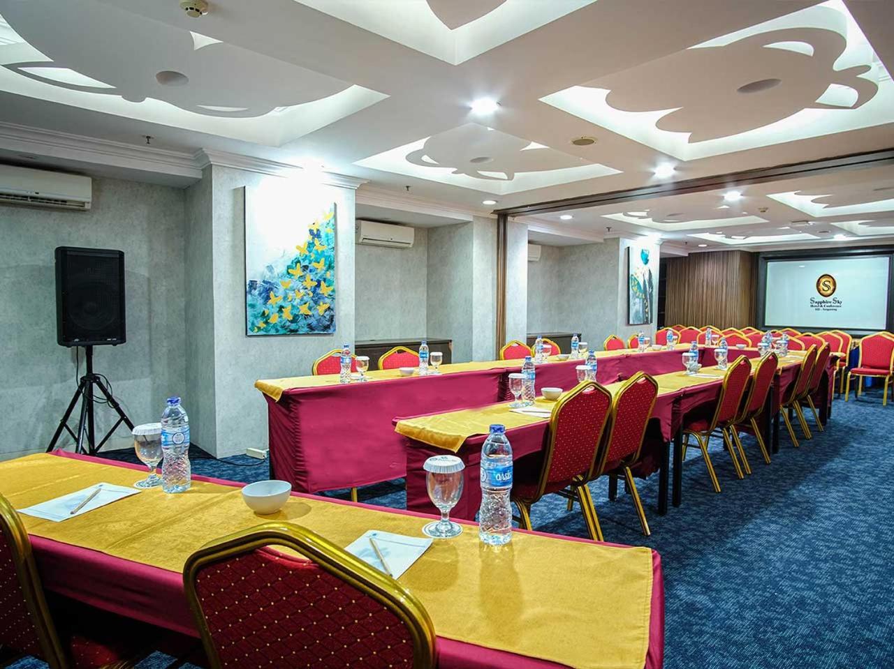 Sapphire Sky Hotel & Conference Serpong Exterior photo